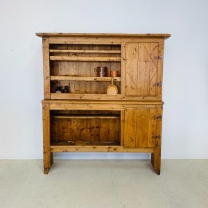 Dressoir Savoyard XVIIè siècle